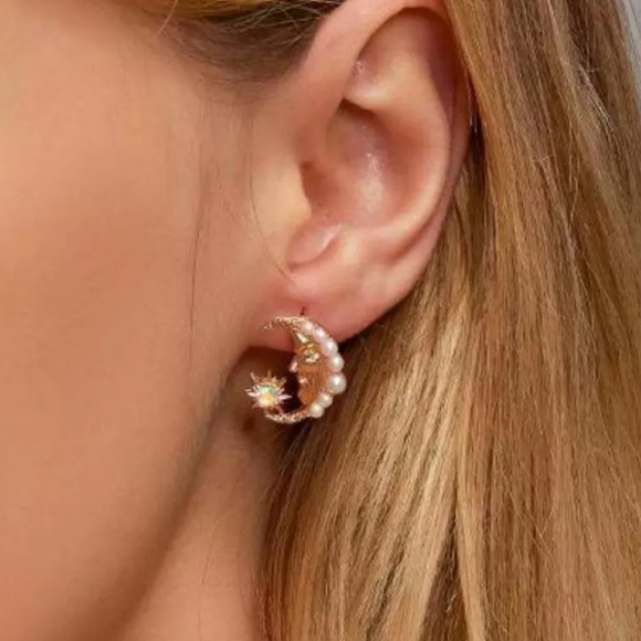 Moon Sun Face Earrings - Picture 2 of 4